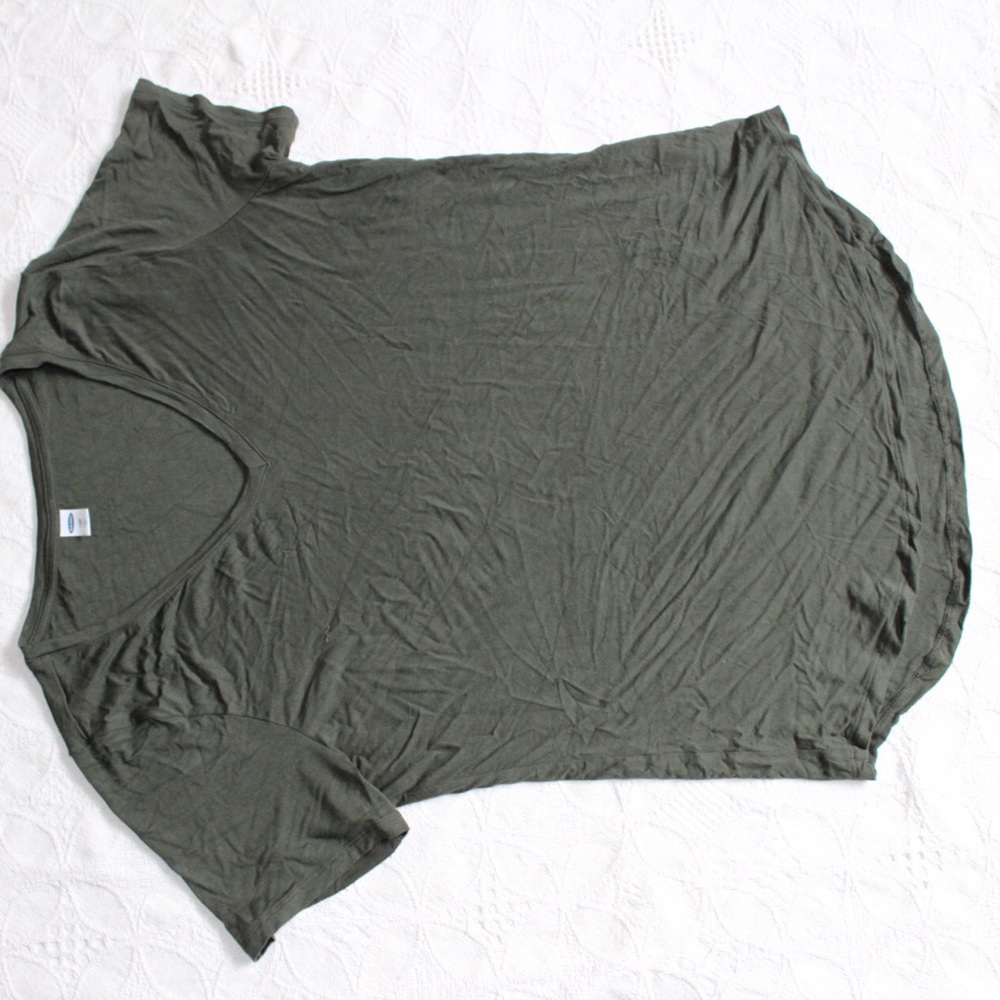 Tshirt - Picture 1 of 5